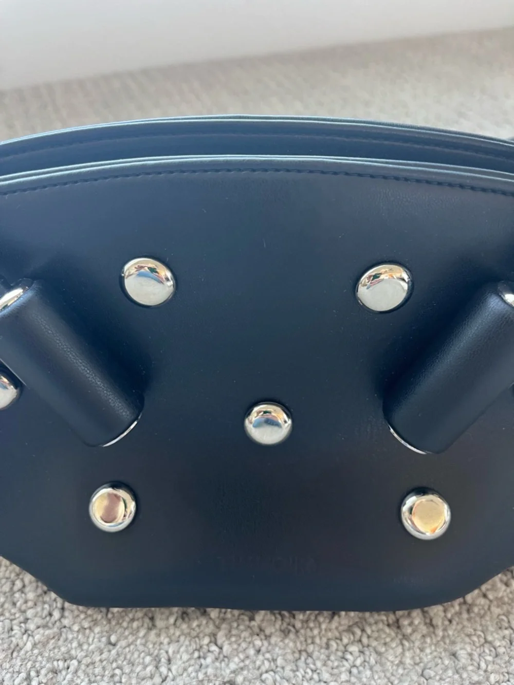 NWT THEMOIRE studded bag olympia beads bag Black Studded Women’s Shoulder Bag - Picture 6 of 12